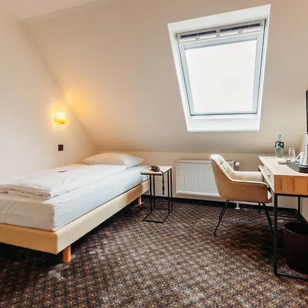 Landhotel Kauzenberg-2